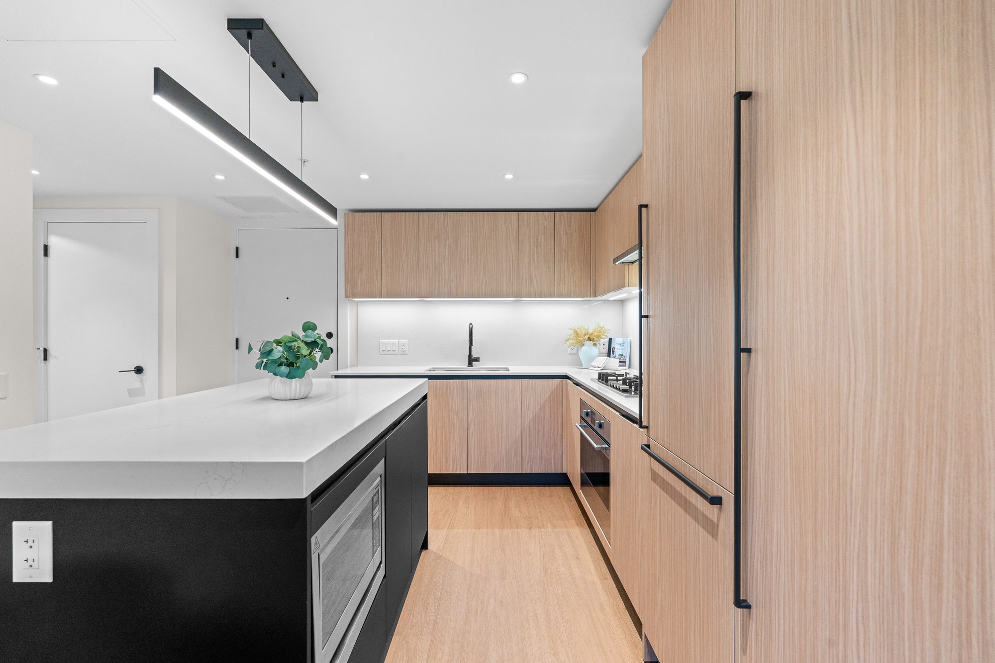 #410 - 2235 E Broadway